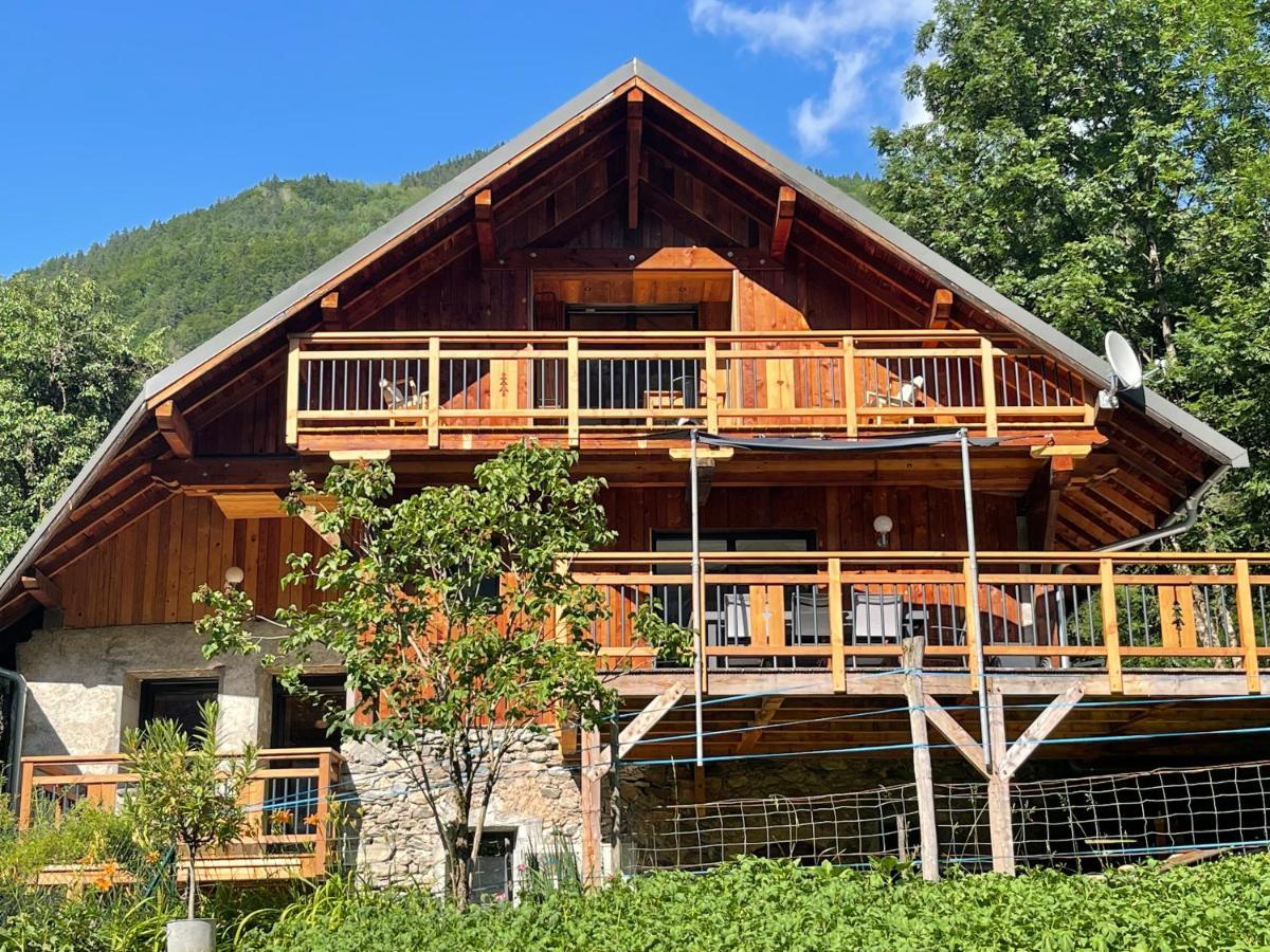 Chambres D'Hotes Les Chambres D'Elsa Albiez-Montrond Esterno foto