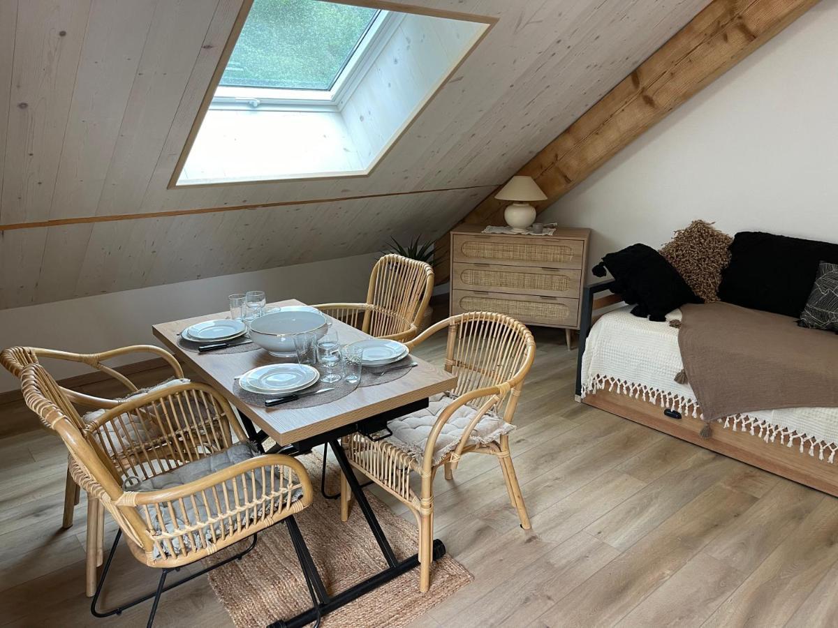 Chambres D'Hotes Les Chambres D'Elsa Albiez-Montrond Esterno foto