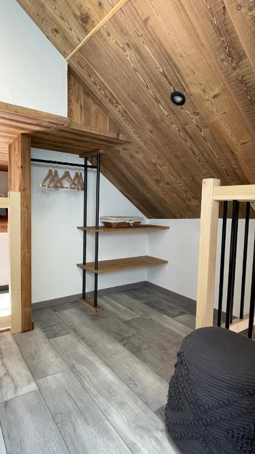 Chambres D'Hotes Les Chambres D'Elsa Albiez-Montrond Esterno foto