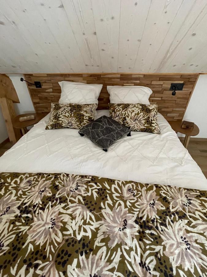 Chambres D'Hotes Les Chambres D'Elsa Albiez-Montrond Esterno foto