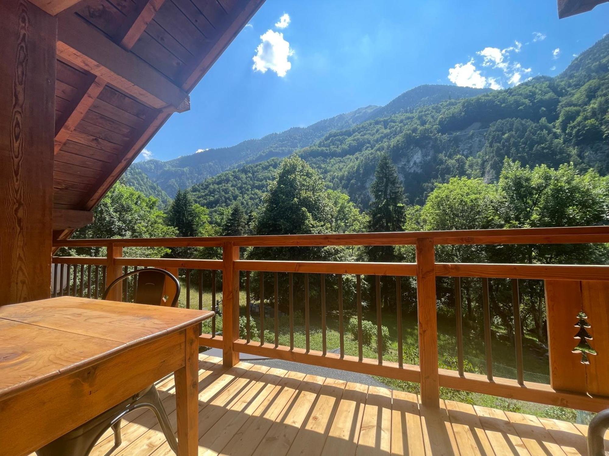 Chambres D'Hotes Les Chambres D'Elsa Albiez-Montrond Esterno foto